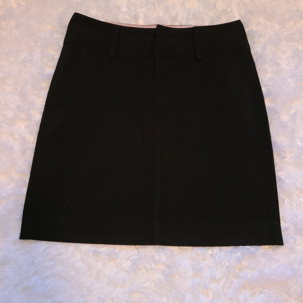 Tommy Hilfiger Skirt & Stretch Belt.
